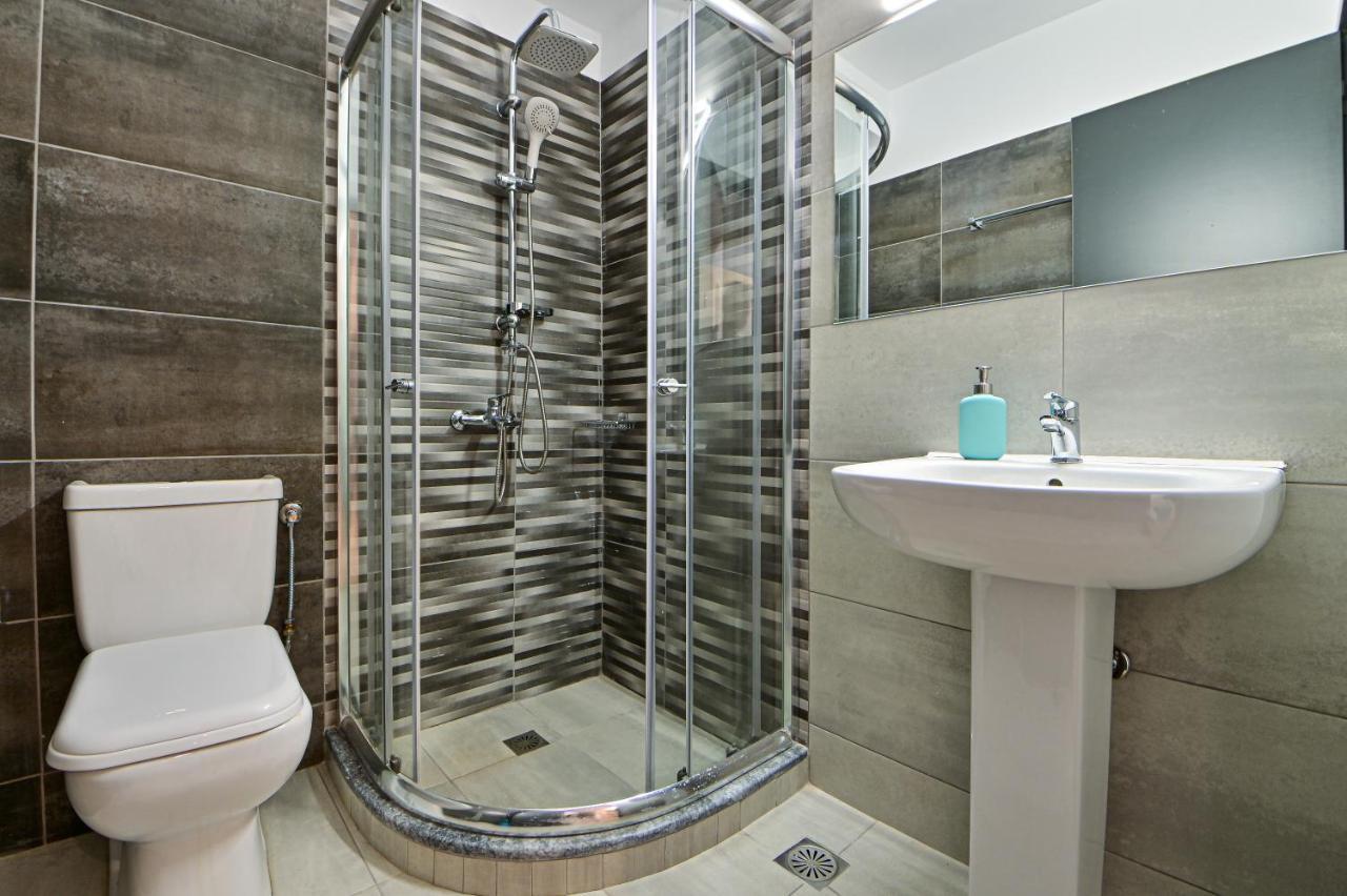 Beautiful New Apartment 5 Min From Piraeus Port Exteriér fotografie